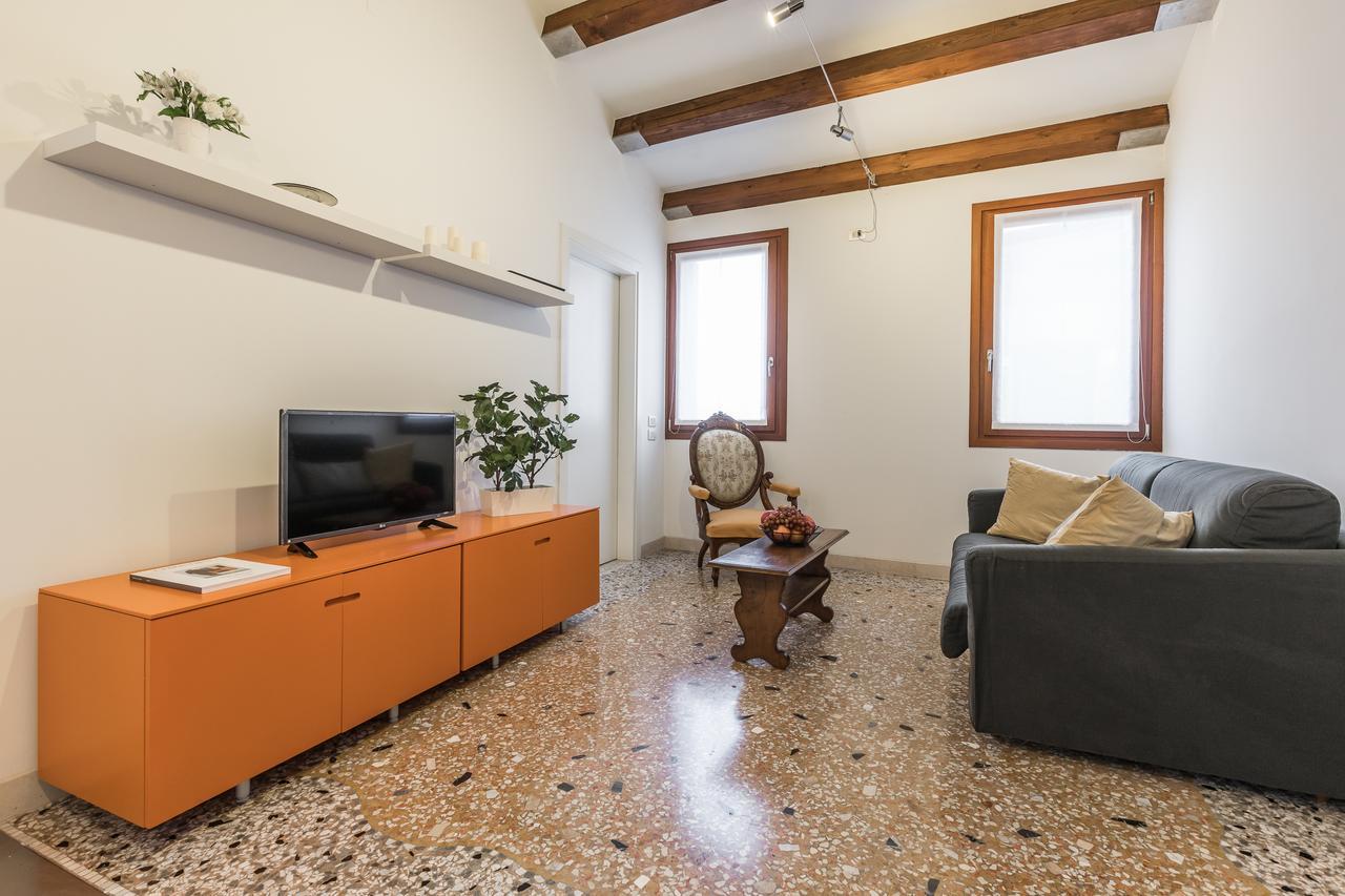 Ca' Della Frutta Venetian Apartment Luaran gambar